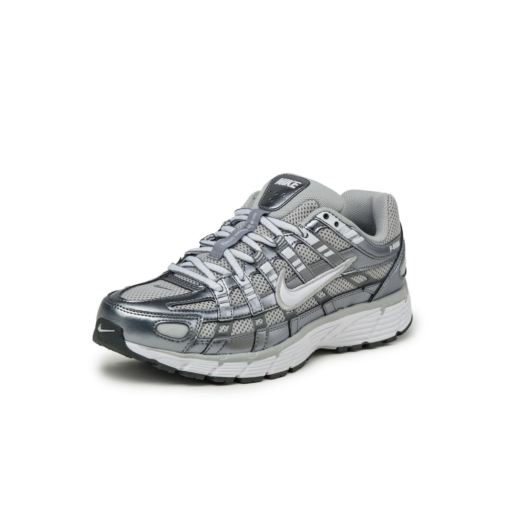 Nike Womans P-6000 Grey Fog / White / Metallic Cool Grey / Cool Grey - Maat 38
