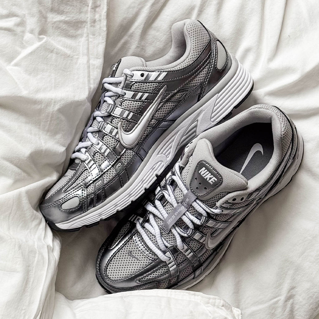 Nike Womans P-6000 Grey Fog / White / Metallic Cool Grey / Cool Grey - Maat 38